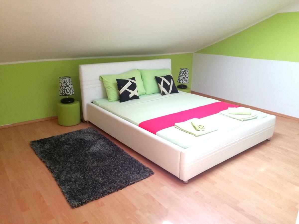 Apartments Suzi Цриквеница Экстерьер фото